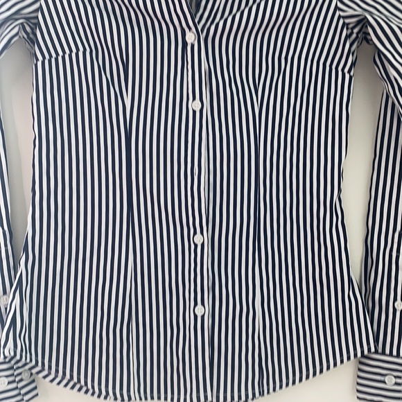 H&M stripped buttons down shirt size 2 - Picture 3 of 5